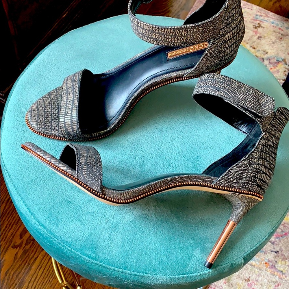 🖤 BCBG Grey Python & Rose Gold Ankle Strap Heels